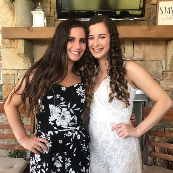 Meet your Posher, Rebecca - Picture 1 of 1